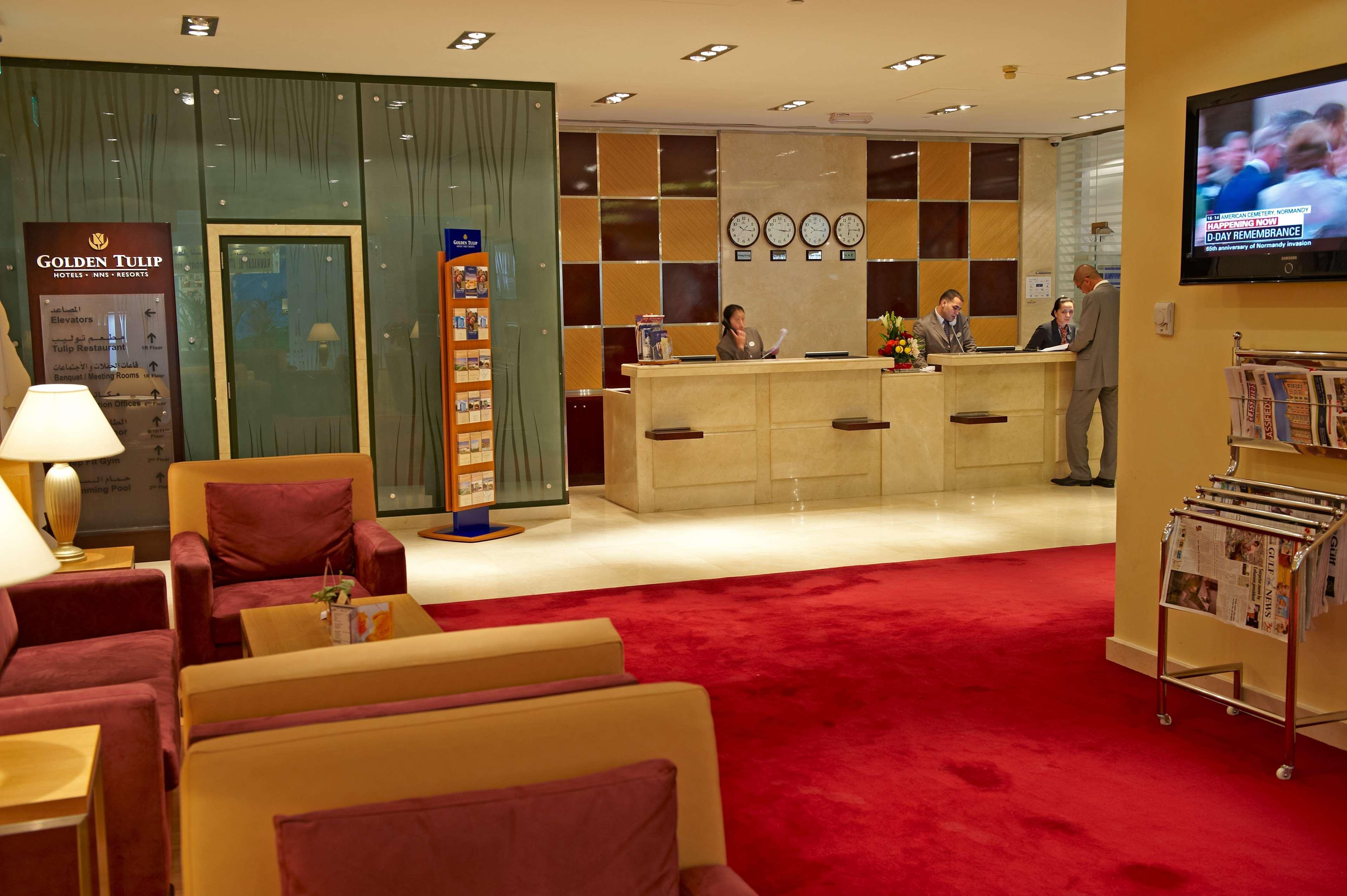 Golden Tulip Sharjah Apart otel Dış mekan fotoğraf