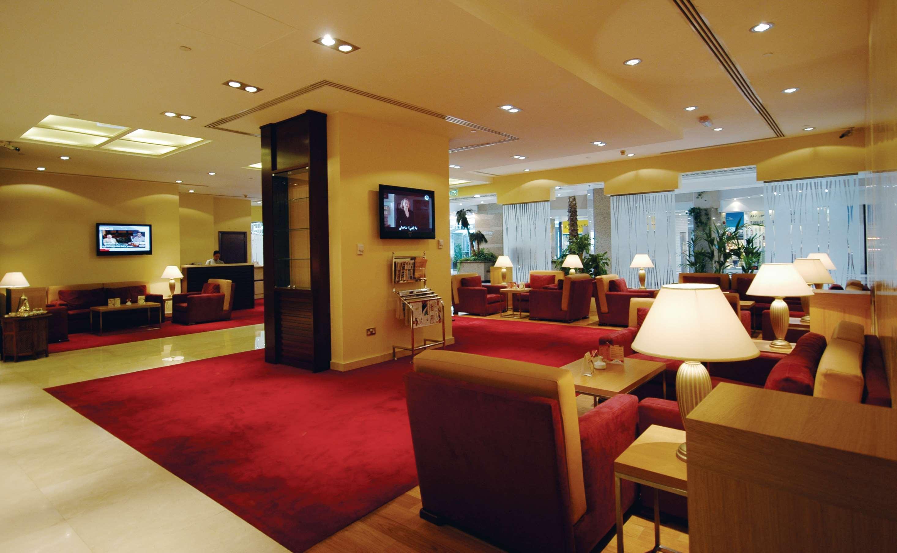 Golden Tulip Sharjah Apart otel Dış mekan fotoğraf